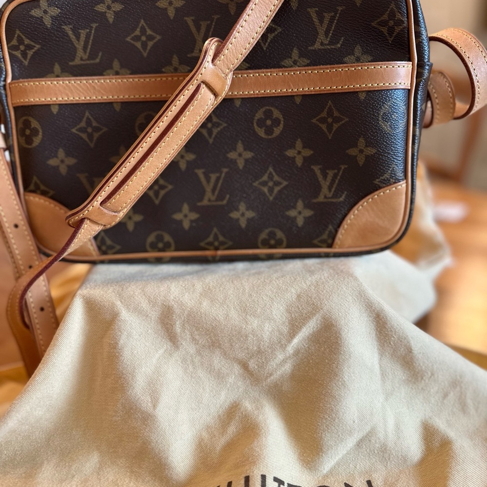 Louis Vuitton Trocadero  Monogram Brown & Tan Bag, Vintage